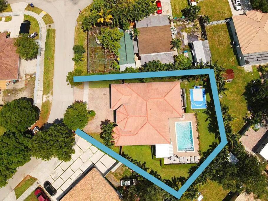 Miami 5Br Villa W Heated Pool, Games & Bbq L01 カトラー・ベイ エクステリア 写真
