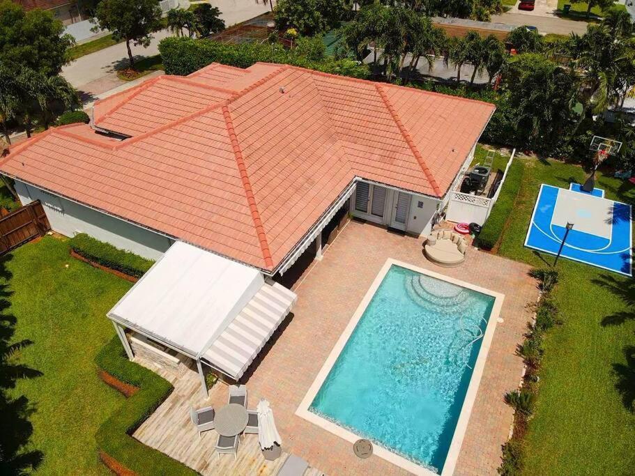 Miami 5Br Villa W Heated Pool, Games & Bbq L01 カトラー・ベイ エクステリア 写真